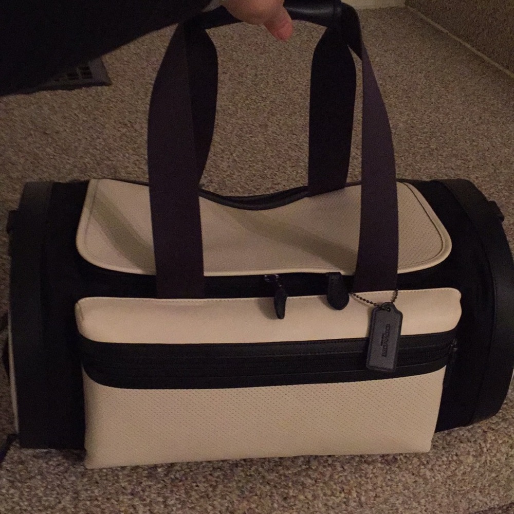 NWT TERRAIN Gym bag/Duffle COACH Chalk/Black